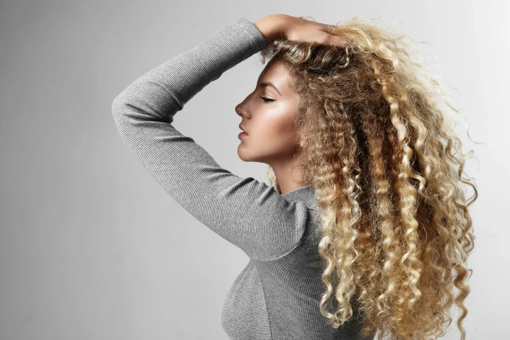 woman with big blondy hair